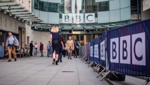 Застрявшие в космосе китайские астронавты эвакуированы на Землю