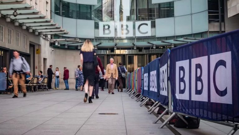 Трамп требует от BBC до пяти миллиардов долларов за монтаж его речи