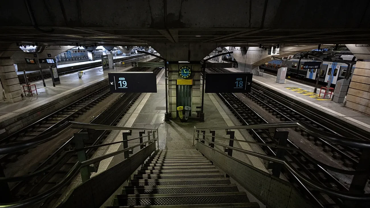 В Париже, на вокзале Монпарнас, обезврежен мужчина, вооруженный ножом