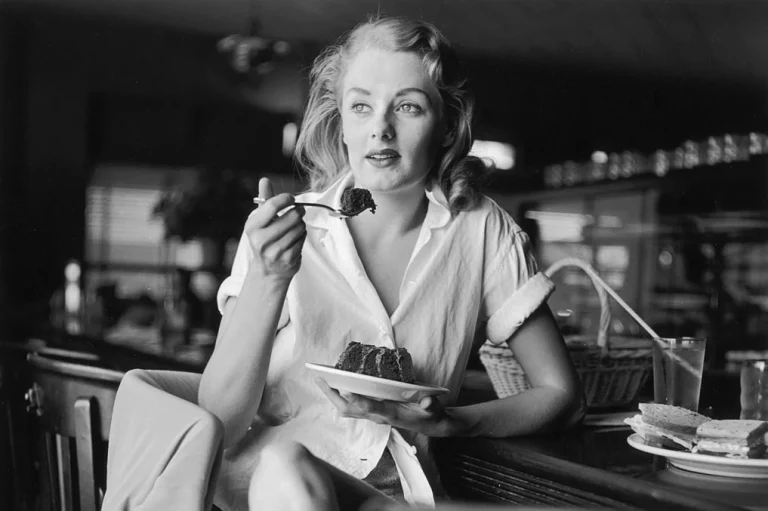 Любовь больше не потерпит полумер - гороскоп на зиму 2025-2026