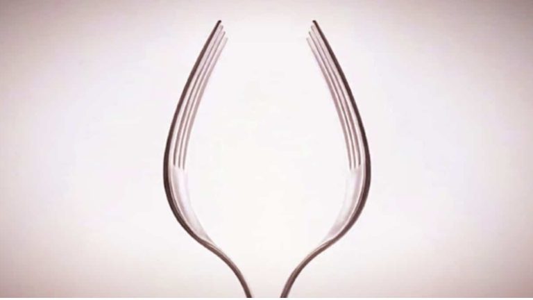 Вилка или стакан? То, что вы увидели первым, расскажет о вашей личности