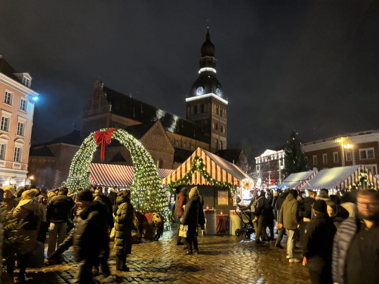 Рождественская ярмарка на Домской площади откроется уже 28 ноября