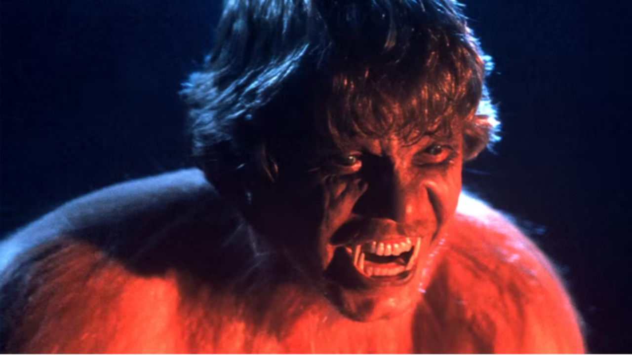 Выставка Малевича, бабушка Дрю Бэрримор и выпускной Скарлет Йохансон в подборке уникальных исторических фотографий