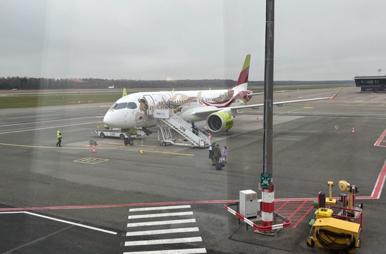 Латвийская авиакомпания закрывает операции, не выдержав экономического давления рынка