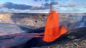 Образ недели: Самая дорогая рекламная площадка? Уши Дженнифер Лоуренс