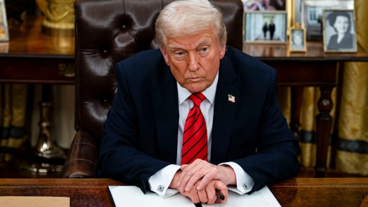 От Rolex до золотого слитка: в Швейцарии проверяют, были ли подарки Трампу попыткой подкупа