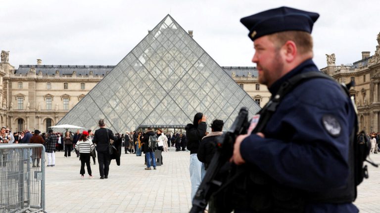 Ограбление Лувра: в деле всплыл «славянский след»