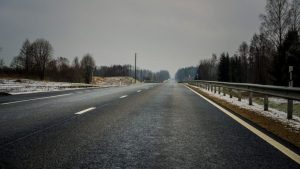 В Калнциемском квартале открылась рождественская ярмарка