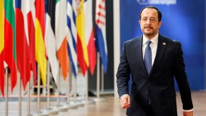 Без собаки, но с поводком: Германия увлеклась новым странным хобби - хоббидоггингом