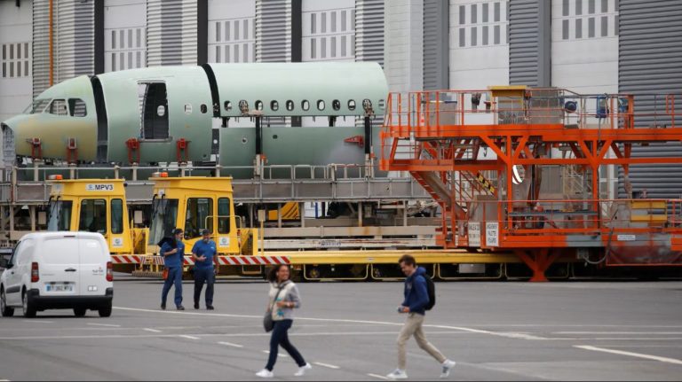 Отменены десятки авиарейсов из-за отзыва 6 тысяч самолетов Airbus A320 