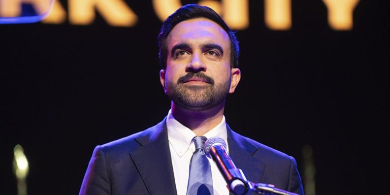 Новым мэром Нью-Йорка впервые стал мусульманин и бывший рэпер