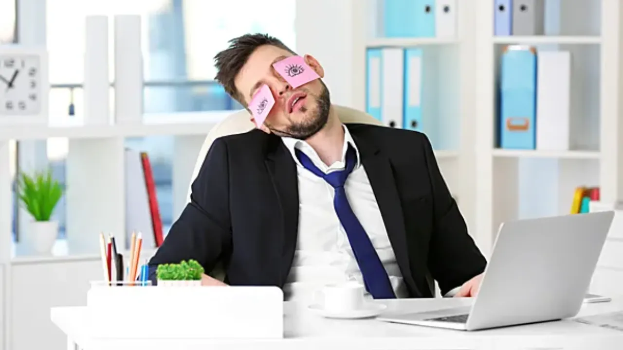 Учёные подтвердили: работать раньше 10 утра - настоящее испытание для организма