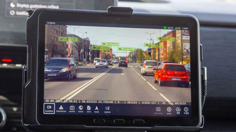 Сегодня запустят автоматические штрафы для водителей, чьи нарушения попали на камеры