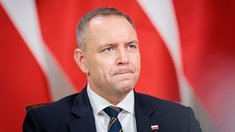 В четверг Латвию с рабочим визитом посетит президент Польши Кароль Навроцкий