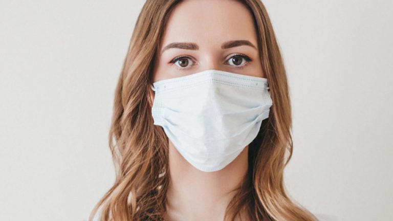 Маски обязательны! Больницы вводят ограничения для посетителей из-за эпидемии гриппа