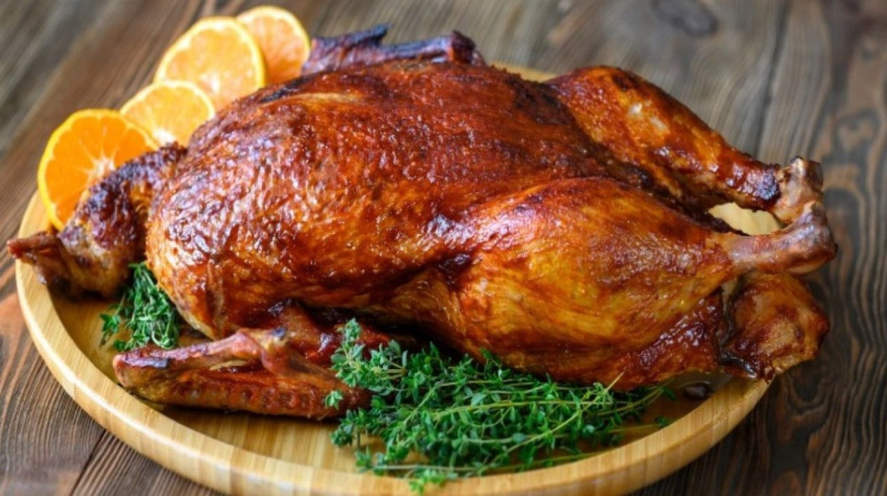 ХРОНИКИ COVID-19: закрытие границ, штраф в 350 евро, хаос в США, очереди за марихуаной