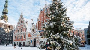 Маски обязательны! Больницы вводят ограничения для посетителей из-за эпидемии гриппа