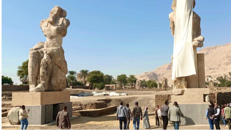 В Египте «ожили» гиганты: открыты колоссальные статуи легендарного фараона