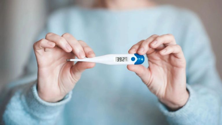 Эпидемия гриппа в Латвии ускоряется: заболеваемость выросла более чем вдвое