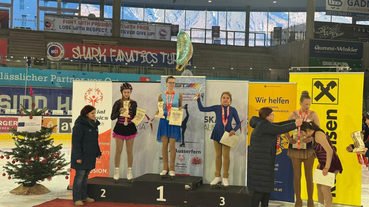 «Особенные» фигуристы тренера Нечаевой завоевали медали на чемпионате Австрии по программе Special Olimpic