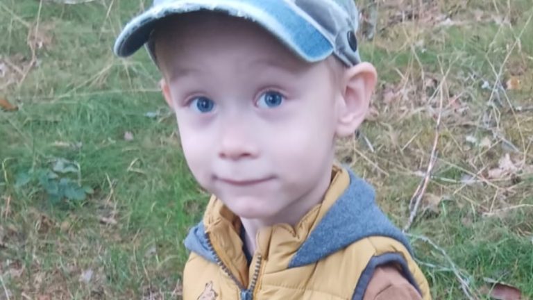 5-летнему Артису Козинде из Даугавпилса нужна помощь на оплату лечения