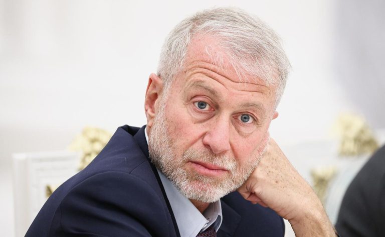 От Абрамовича требуют перевести миллиарды от продажи «Челси» на помощь Украине
