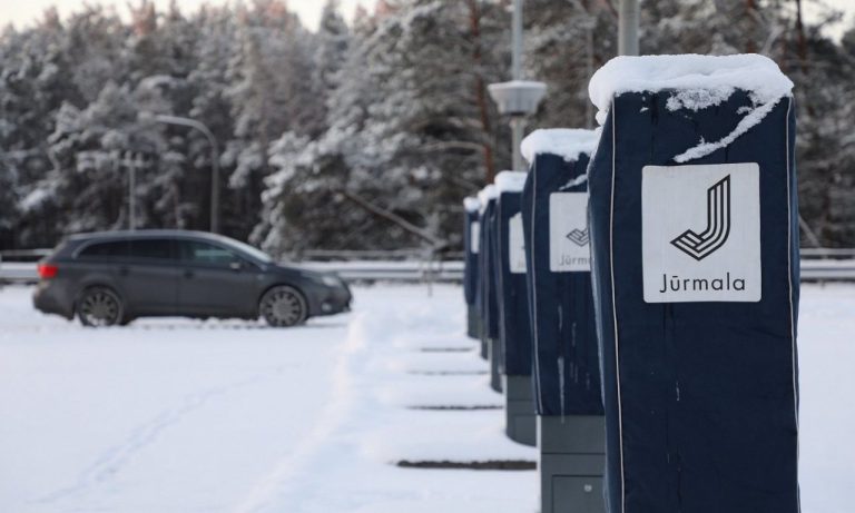 Въезд в Юрмалу - 5 евро: петицию с требованием отмены повышения тарифа отклонили
