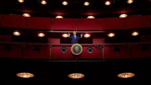 Один из самых знатных аристократов Британии обвиняется в насилии: родственник Черчилля и принцессы Дианы предстанет перед судом