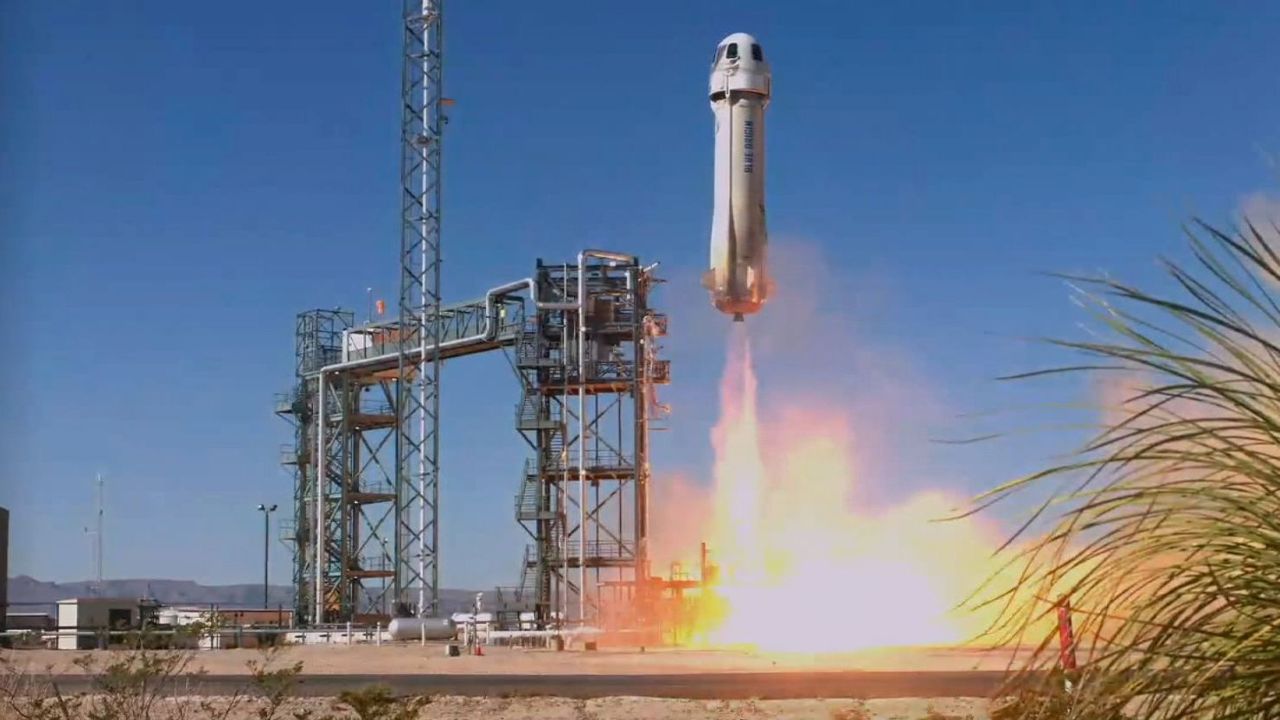 Исторический полёт: Blue Origin отправит в космос человека в инвалидной коляске