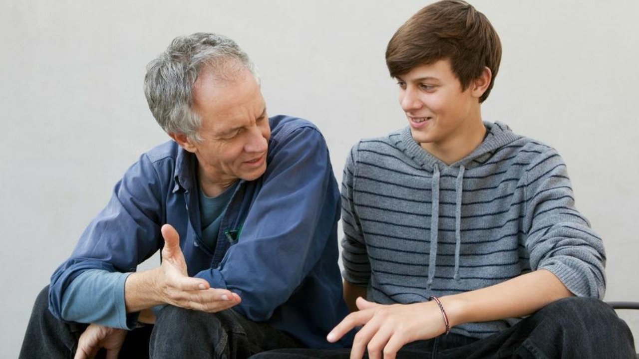 7 вещей, которые делают умные родители, чтобы не стать врагами своего подростка