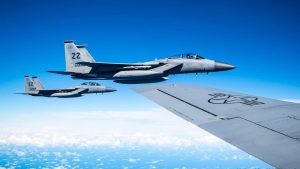 Женщина, попавшая на «камеру для поцелуев» на концерте Coldplay, впервые рассказала о последствиях скандала