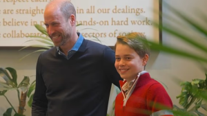 Париж отменил массовые празднования Нового года из-за угроз беспорядков