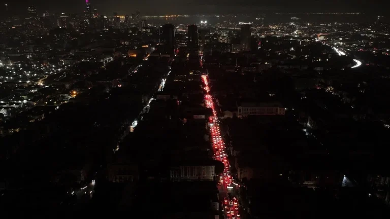 В Сан-Франциско восстановили электроснабжение после масштабного блэкаута - без света оставались 130 000 домов и предприятий