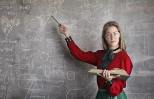 Повреждённые банкноты больше не меняют в банках: куда идти и что делать