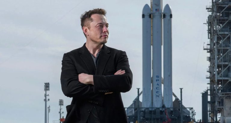 Маск стал первым человеком в истории с состоянием $749 млрд