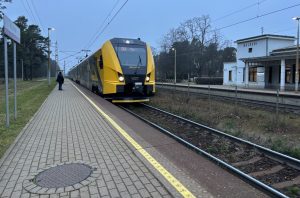 «Словно в сказке»: почему американский турист влюбился в рождественский рынок Риги