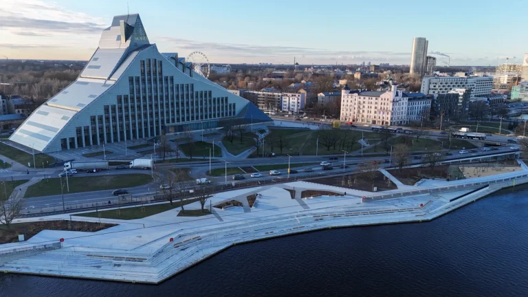 Новая визитная карточка Риги: променад на Мукусалас готов к открытию 9 января