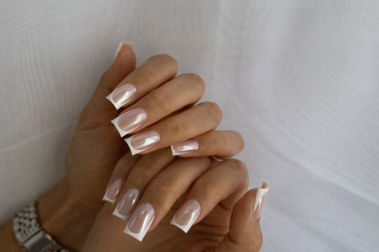 Модный френч 2026: идеи на январь