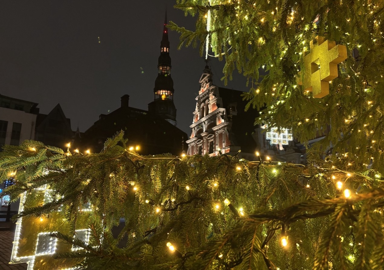 Рождество по западному обряду: традиции Адвента, Сочельника и праздничных застолий