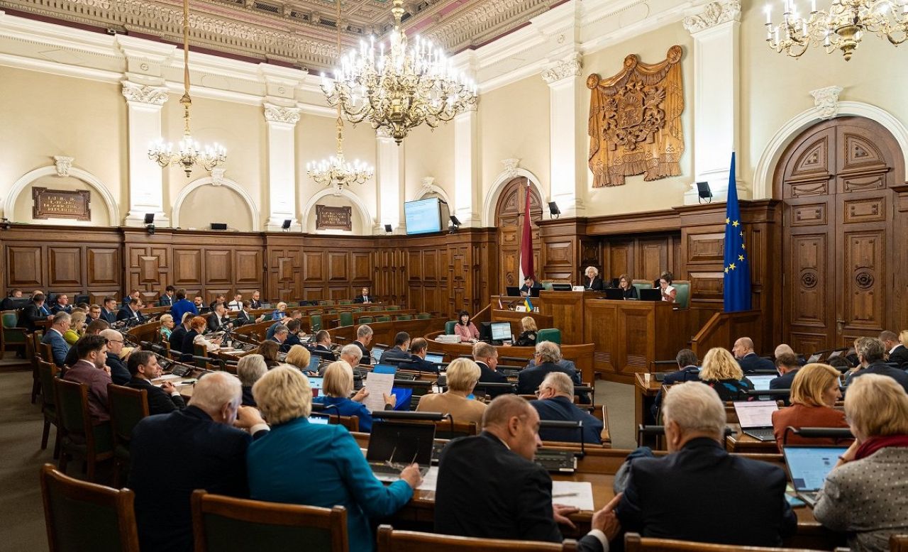 Кто в Сейме зарабатывает больше всех: опубликованы ноябрьские зарплаты депутатов