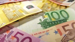 Итоги года: латвийские отели и рестораны пока не вернулись к допандемийным показателям