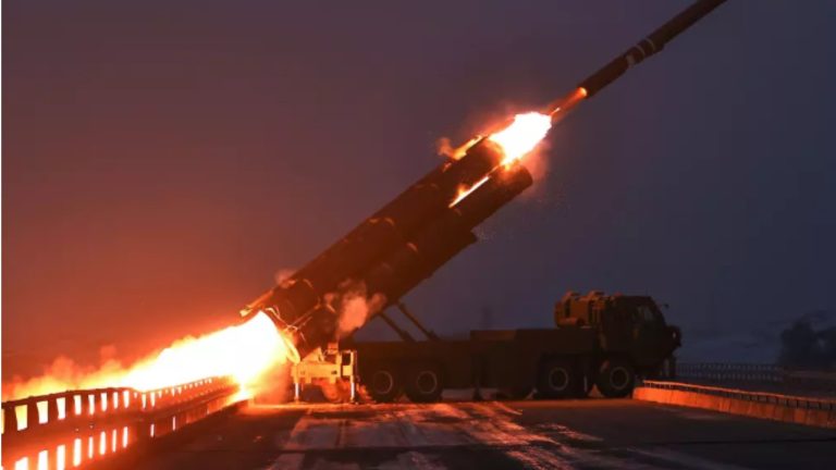 Cеверная Корея заявила об испытаниях ядерных дальнобойных ракет