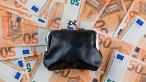 Многодетная cемья просит помощи на лечение младшего сына: история 6-летнего «ребенка пандемии»