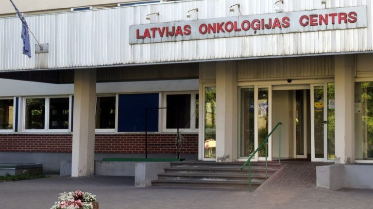 Онкоцентр получит новые помещения, но денег на оборудование пока нет