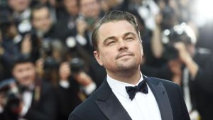 В Детройте установили бронзовую статую Робокопа