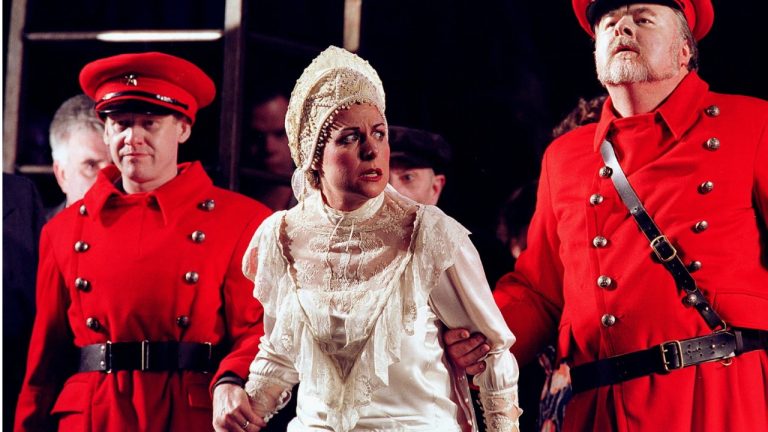 Сезон в La Scala открылся русской оперой