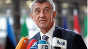 Битва титанов: Paramount бросила вызов Netflix в борьбе за Warner Bros., предложив 108 млрд долларов