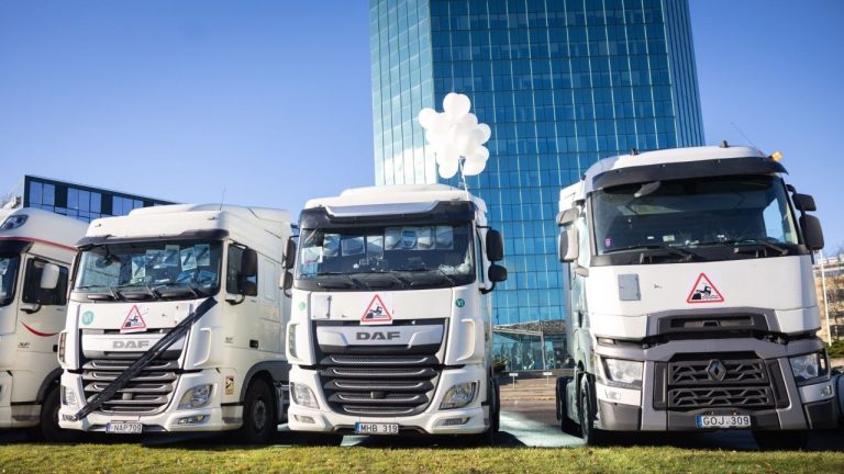 В Литве объявили ЧС. А в среду 100 грузовиков соберутся на акцию протеста в Вильнюсе на проспекте Гедиминаса