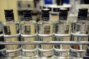 Электронная очередь на границах Латвии избавила дороги от многокилометровых заторов из фур