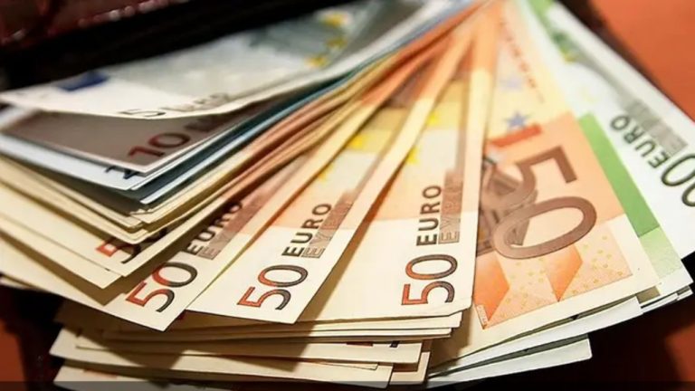 Оказывается, в Латвии слишком высокие зарплаты: экономисты бьют тревогу